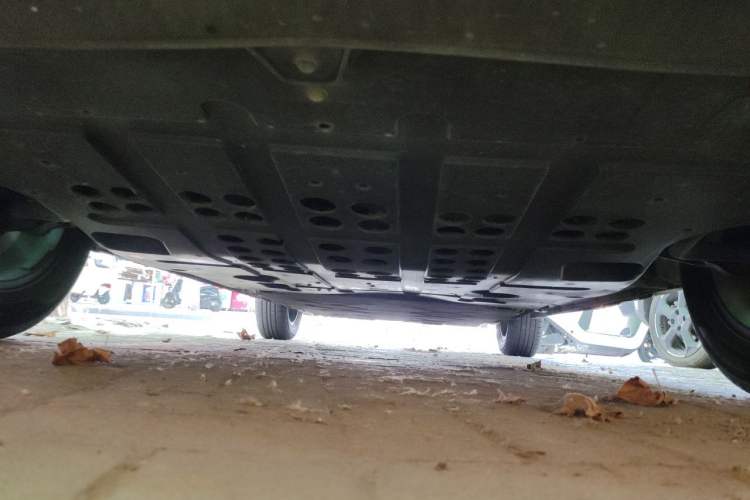 Used NETA V 2021 Standard Range Entertainment Version – Upgraded Model Chassis Front
