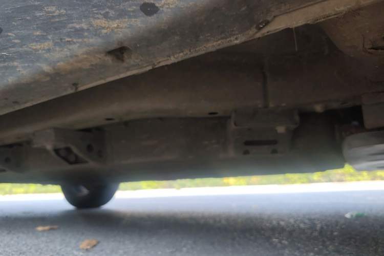 Used NETA V 2021 Standard Range Entertainment Version – Upgraded Model Chassis Front Right