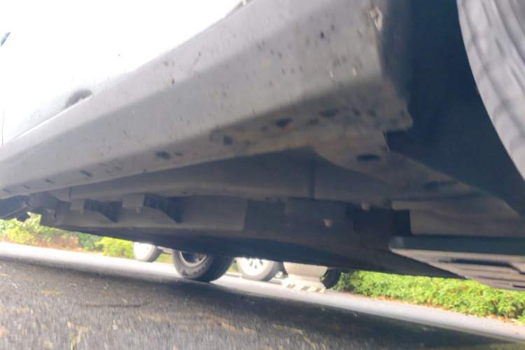 Used NETA V 2021 Standard Range Entertainment Version – Upgraded Model Chassis Front Right
