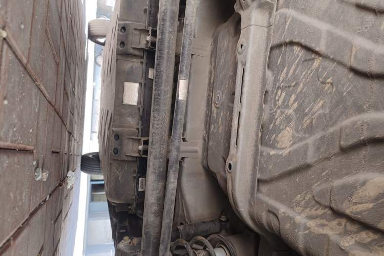 Used NETA V 2021 Long-Range Entertainment Edition Upgrade Model Chassis Rear