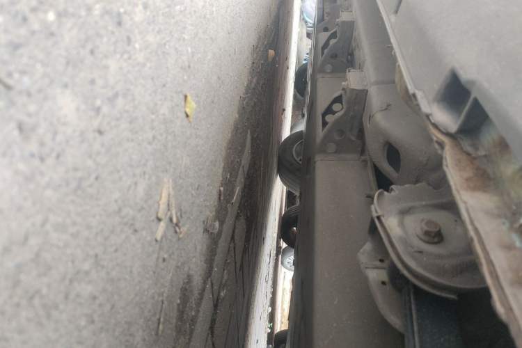 Used NETA V 2021 Long-Range Entertainment Edition Upgrade Model Chassis Rear Left