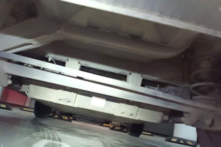Used NETA V 2021 Long-Range Entertainment Edition Upgrade Model Chassis Rear