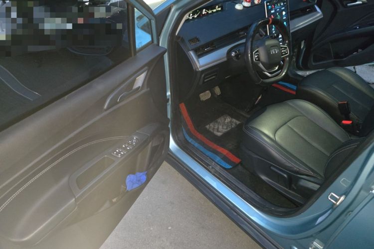 Used NETA V 2021 Long-Range Entertainment Edition Upgrade Model Driver Seat