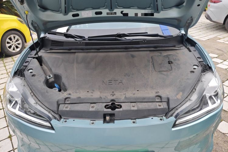 Used NETA V 2021 Long-Range Entertainment Edition Upgrade Model Engine Bay