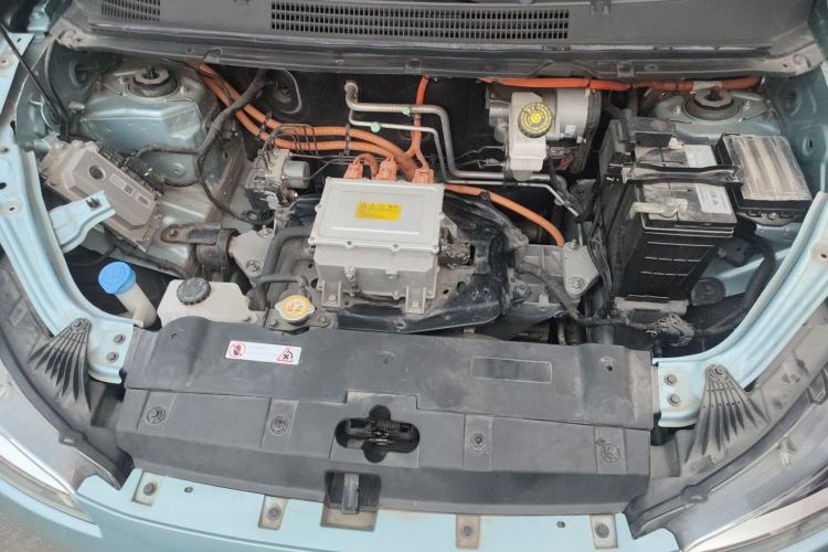 Used NETA V 2021 Standard Range Entertainment Version – Upgraded Model Engine Bay