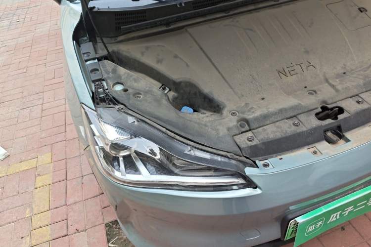 Used NETA V 2021 Long-Range Entertainment Edition Upgrade Model Engine Bay Right