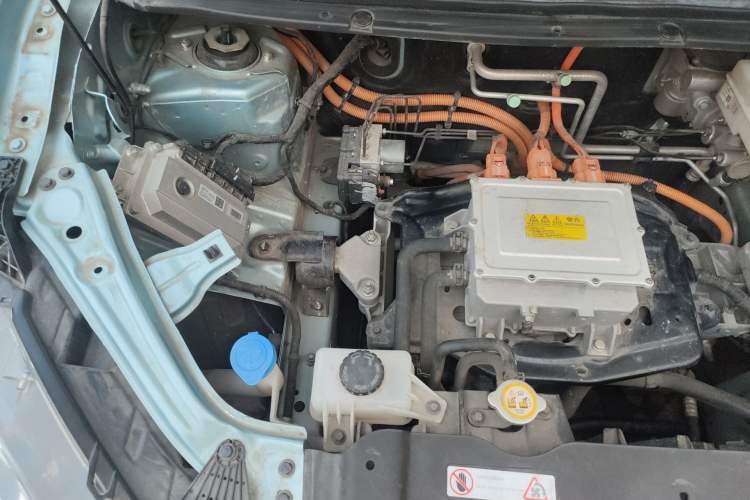 Used NETA V 2021 Standard Range Entertainment Version – Upgraded Model Engine Bay Right