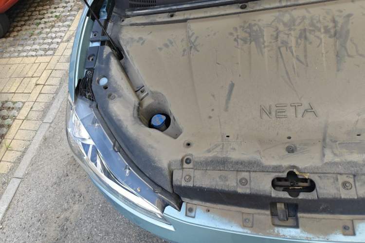 Used NETA V 2021 Long-Range Entertainment Edition Engine Bay Right