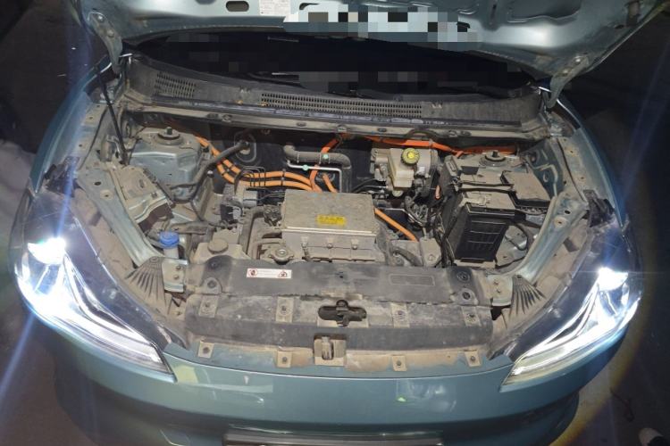 Used NETA V 2021 Long-Range Entertainment Edition Upgrade Model Engine Bay