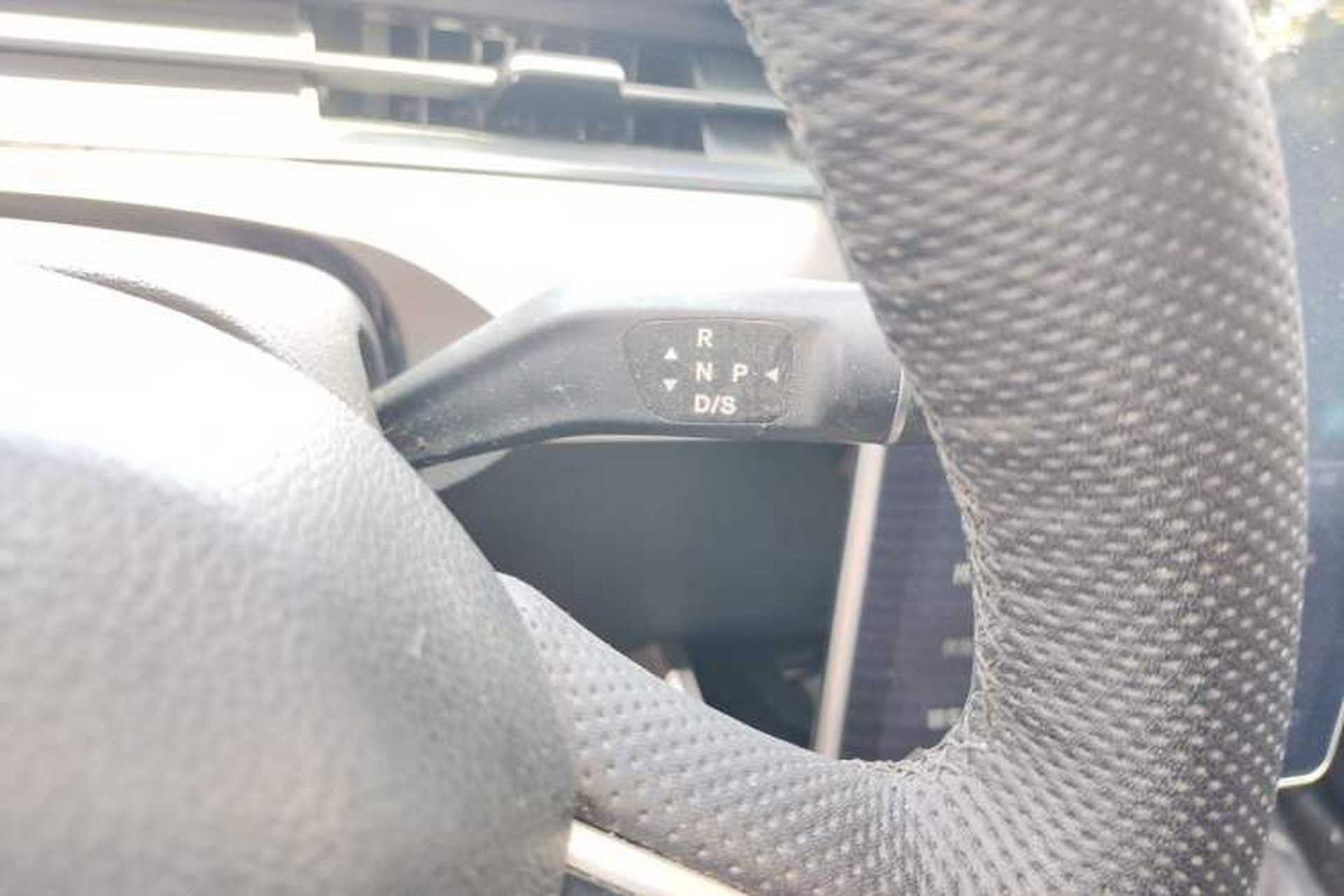 Used NETA V 2021 Long-Range Entertainment Edition Upgrade Model Gear Lever