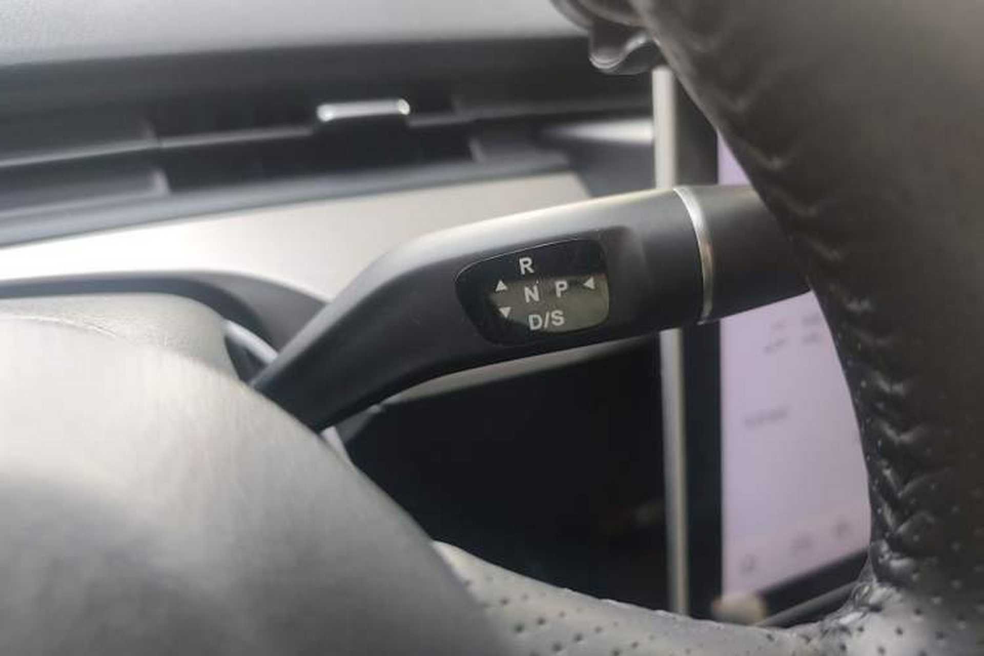 Used NETA V 2021 Standard Range Entertainment Version – Upgraded Model Gear Lever