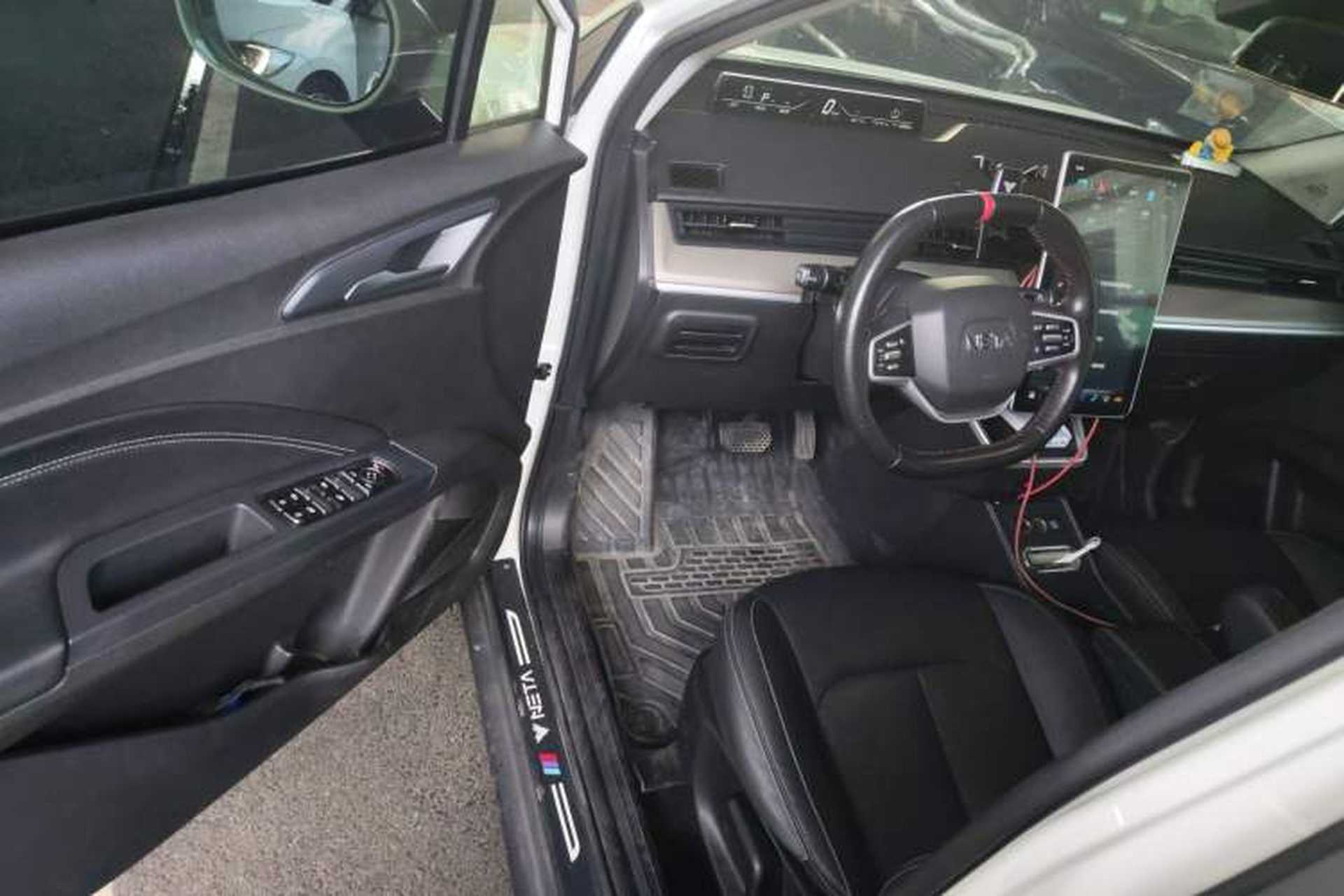 Used NETA V 2021 Long-Range Entertainment Edition Upgrade Model Interior 2