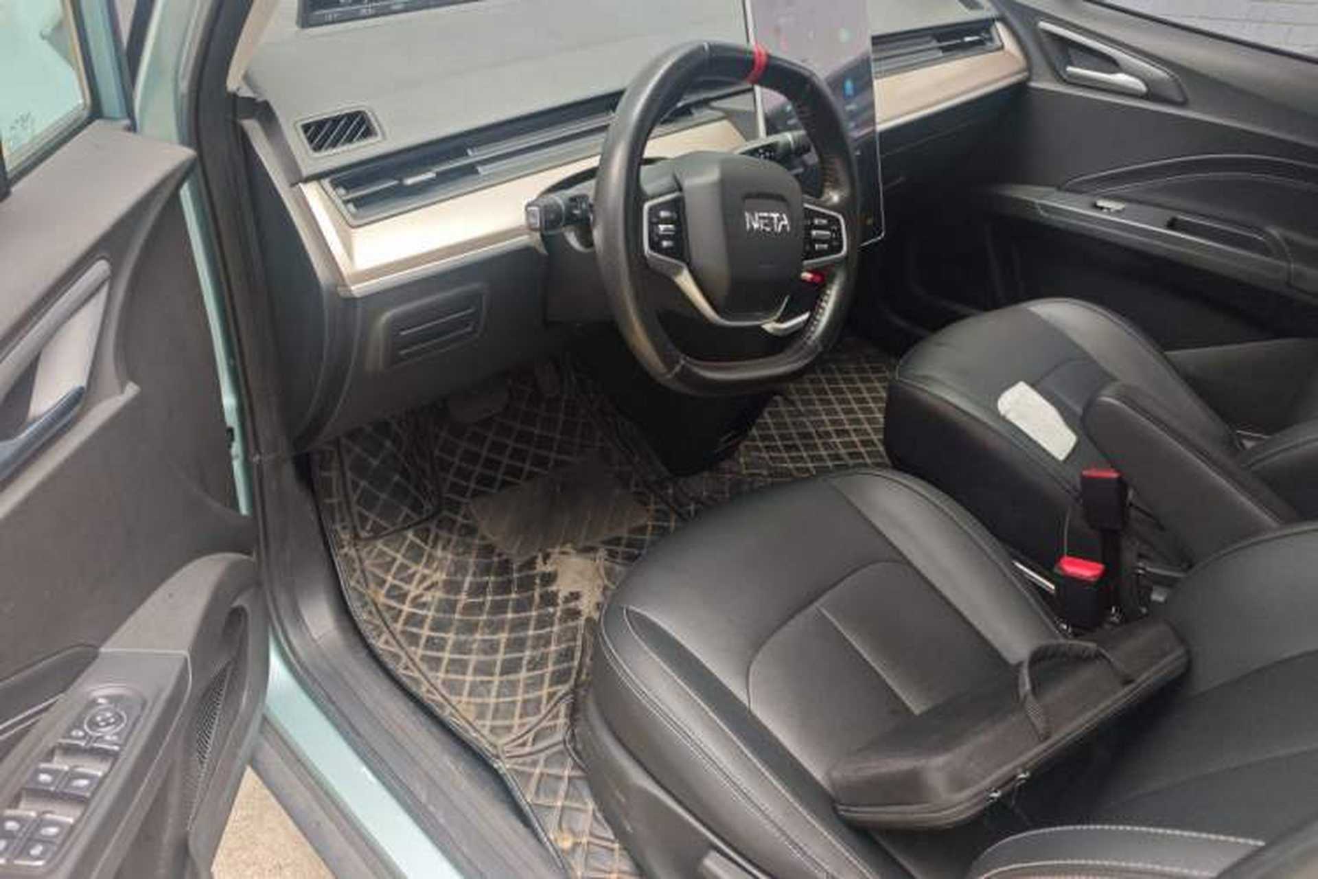 Used NETA V 2021 Long-Range Entertainment Edition Upgrade Model Interior 3