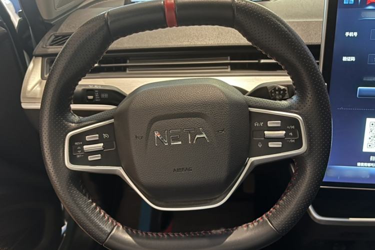 Used NETA V 2021 Long-Range Entertainment Edition Upgrade Model Interior 3