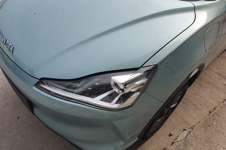 Used NETA V 2021 Standard Range Entertainment Version – Upgraded Model Left Front Headlight
