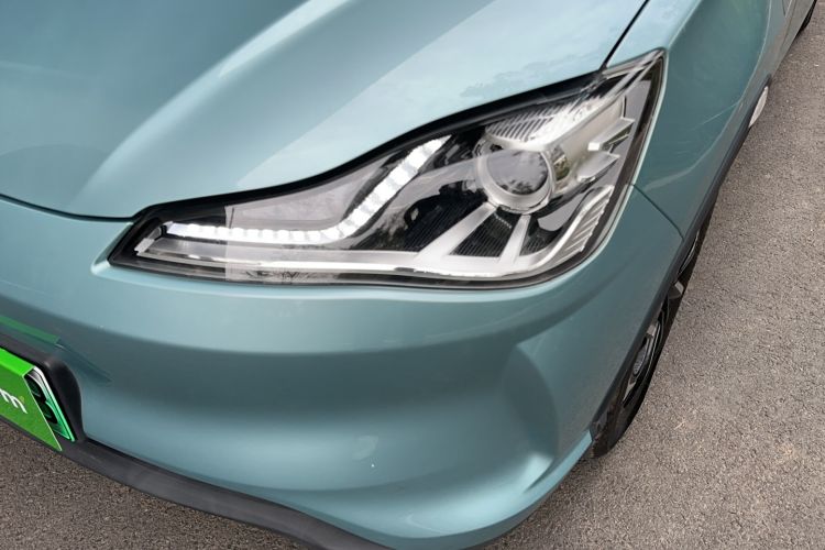 Used NETA V 2021 Long-Range Entertainment Edition Left Front Headlight
