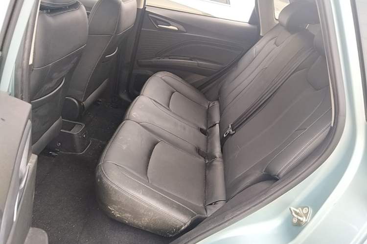 Used NETA V 2021 Long-Range Entertainment Edition Left Rear Seat