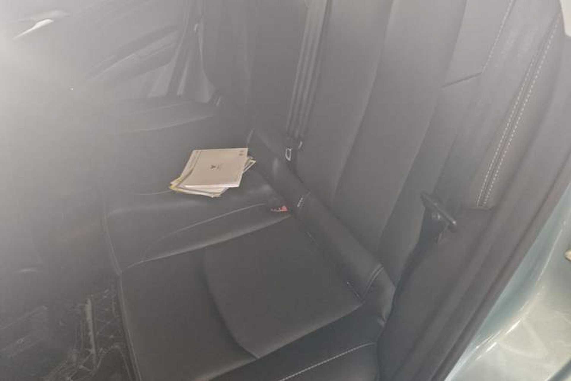 Used NETA V 2021 Long-Range Entertainment Edition Upgrade Model Left Rear Seat