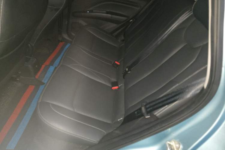 Used NETA V 2021 Long-Range Entertainment Edition Upgrade Model Left Rear Seat