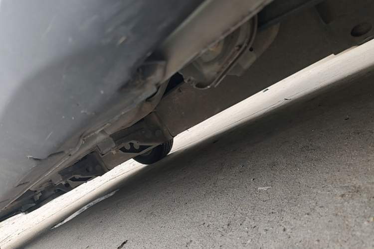 Used NETA V 2021 Standard Range Entertainment Version – Upgraded Model Left Side Sill