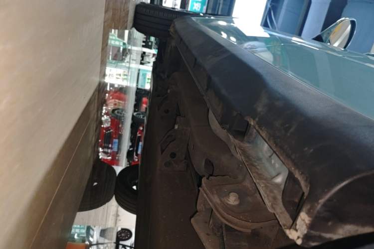 Used NETA V 2021 Standard Range Entertainment Version – Upgraded Model Left Side Sill