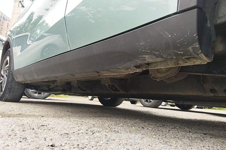 Used NETA V 2021 Long-Range Entertainment Edition Left Side Sill
