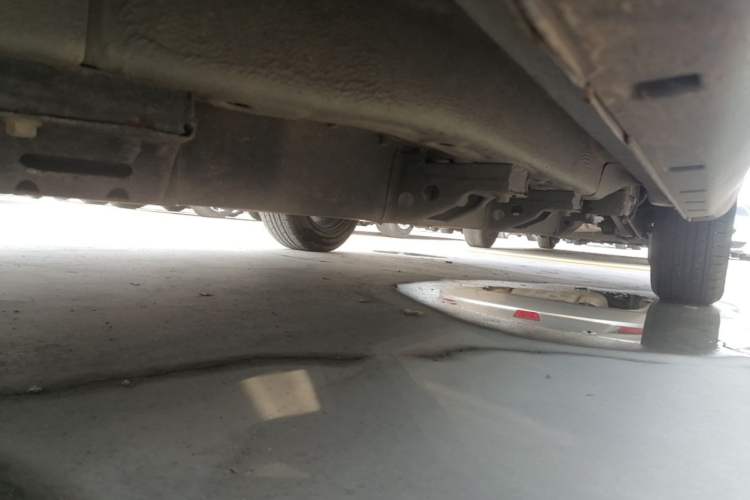 Used NETA V 2021 Long-Range Entertainment Edition Upgrade Model Left Side Sill