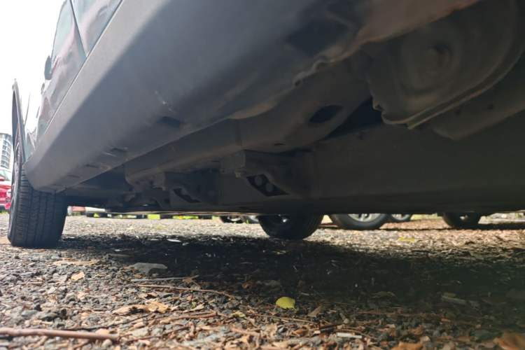 Used NETA V 2021 Long-Range Entertainment Edition Upgrade Model Left Side Sill