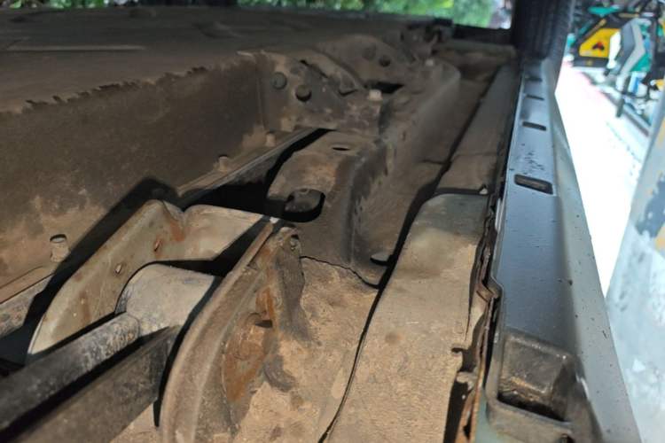 Used NETA V 2021 Standard Range Entertainment Version – Upgraded Model Left Side Sill