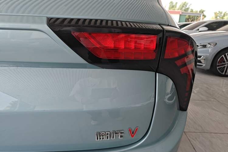 Used NETA V 2021 Long-Range Entertainment Edition Upgrade Model Right Rear Taillight