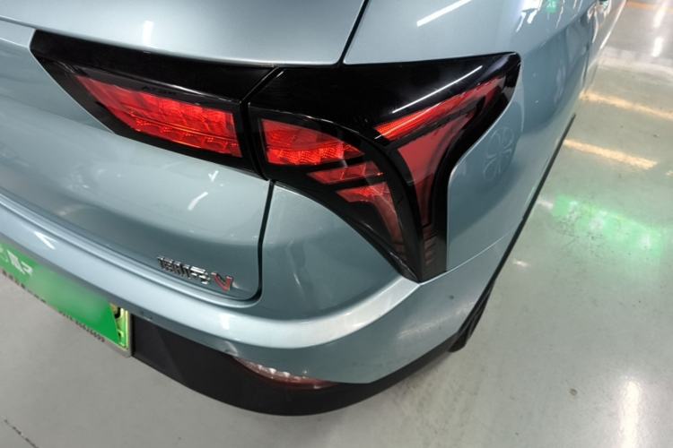 Used NETA V 2021 Long-Range Entertainment Edition Upgrade Model Right Rear Taillight