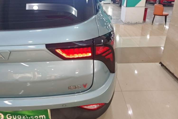 Used NETA V 2021 Standard Range Entertainment Version – Upgraded Model Right Rear Taillight