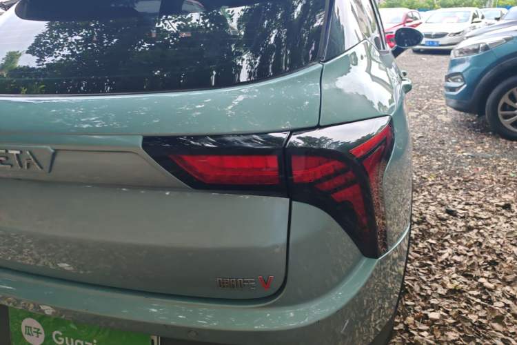 Used NETA V 2021 Long-Range Entertainment Edition Upgrade Model Right Rear Taillight