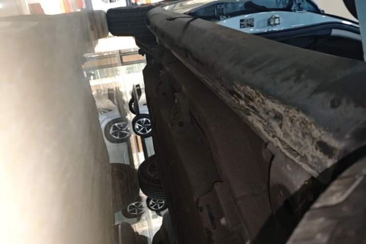 Used NETA V 2021 Standard Range Entertainment Version – Upgraded Model Right Side Sill