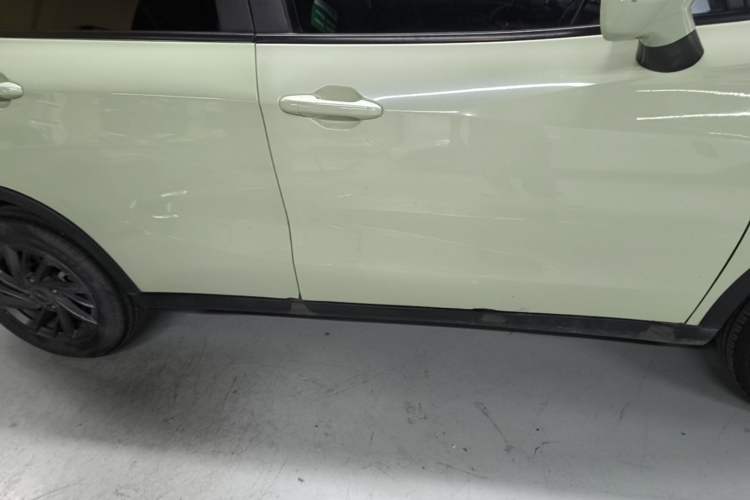 Used NETA V 2021 Standard Range Entertainment Version – Upgraded Model Right Side Sill