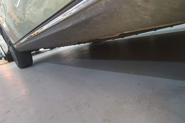 Used NETA V 2021 Standard Range Entertainment Version – Upgraded Model Right Side Sill
