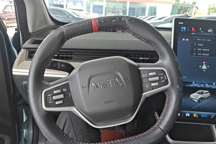 Used NETA V 2021 Long-Range Entertainment Edition Upgrade Model Steering Wheel