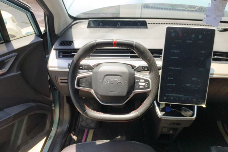 Used NETA V 2021 Standard Range Entertainment Version – Upgraded Model Steering Wheel