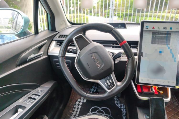 Used NETA V 2021 Standard Range Entertainment Version – Upgraded Model Steering Wheel