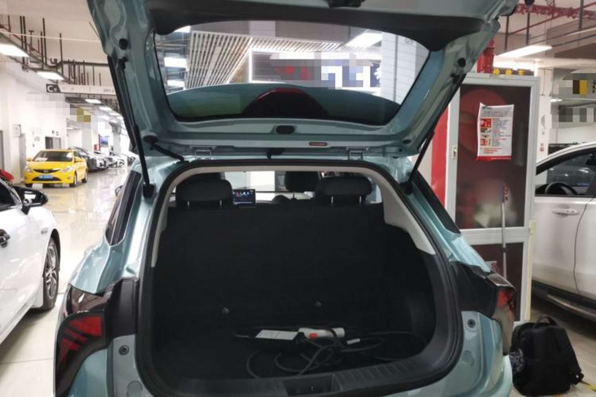 Used NETA V 2021 Long-Range Entertainment Edition Upgrade Model Trunk
