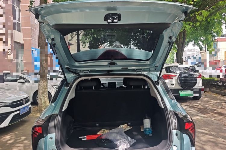 Used NETA V 2021 Long-Range Entertainment Edition Upgrade Model Trunk