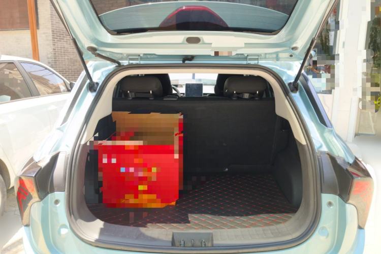 Used NETA V 2021 Standard Range Entertainment Version – Upgraded Model Trunk