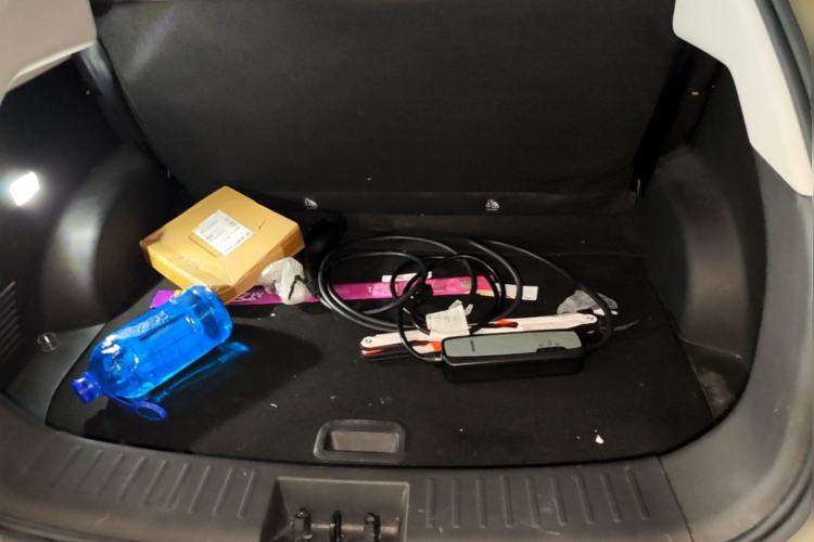 Used NETA V 2021 Standard Range Entertainment Version – Upgraded Model Trunk