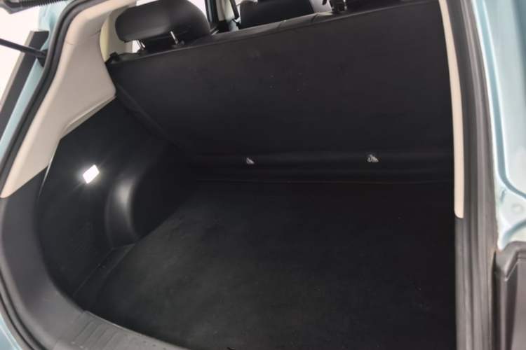 Used NETA V 2021 Long-Range Entertainment Edition Trunk
