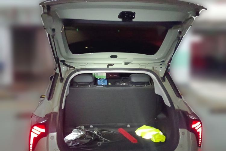 Used NETA V 2021 Long-Range Entertainment Edition Upgrade Model Trunk