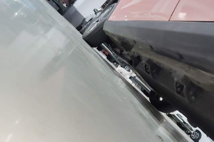 Used NETA V 2021 Witch Edition Left Side Sill