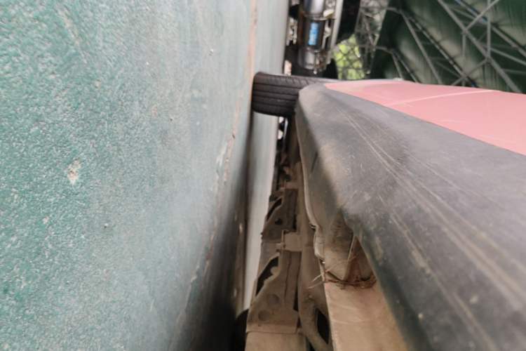 Used NETA V 2021 Long-Range Smart Edition Upgrade Model Left Side Sill