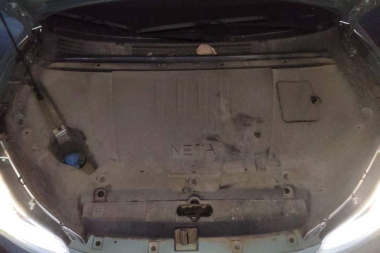 Used NETA V 2021 Standard Range Upgrade Model Engine Bay