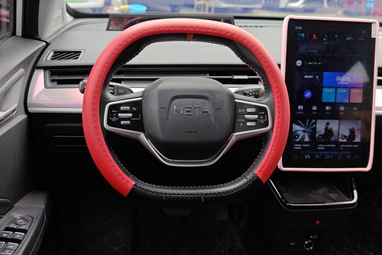 Used NETA V 2021 Long-Range Entertainment Edition Upgrade Model Steering Wheel