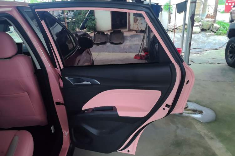 Used NETA V 2021 Witch Edition Interior 6